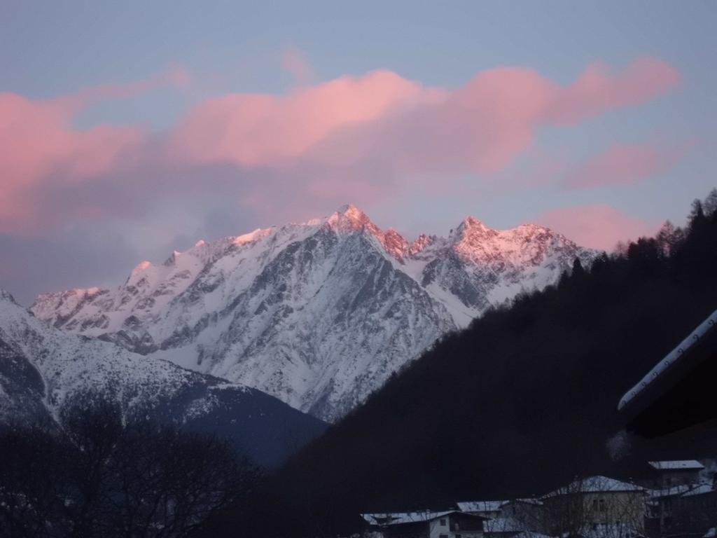 Casa Vacanza Dal Contadino Cir O17063 Corteno Golgi Oda fotoğraf